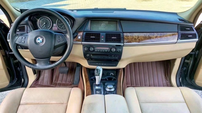 廊坊10年宝马X56