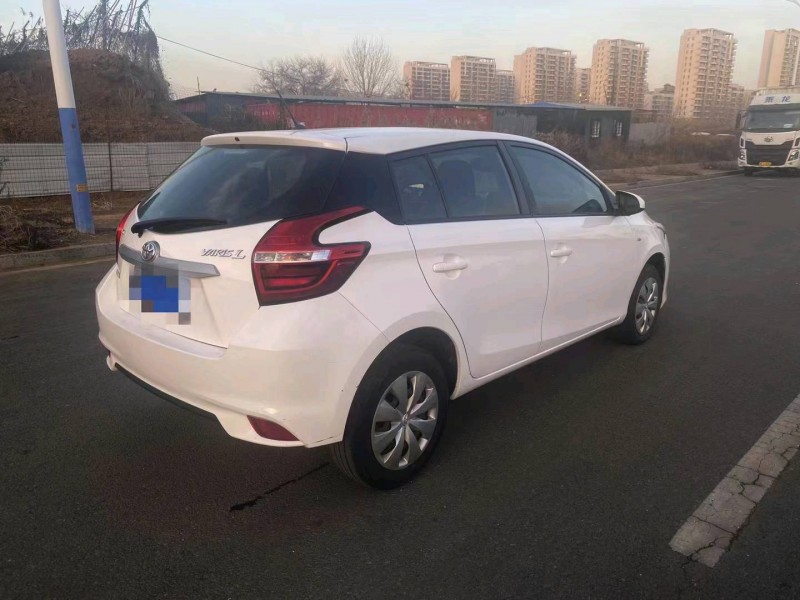 枣庄17年丰田YARiS L 致炫5