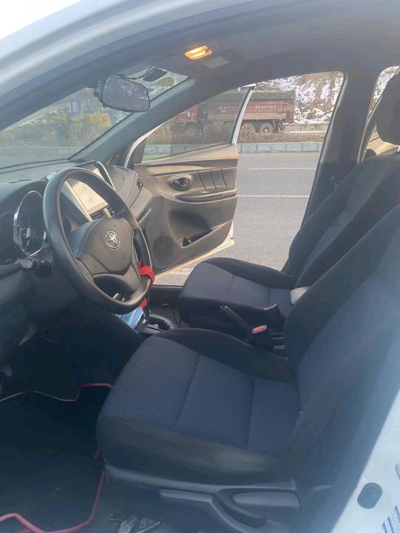 枣庄17年丰田YARiS L 致炫7