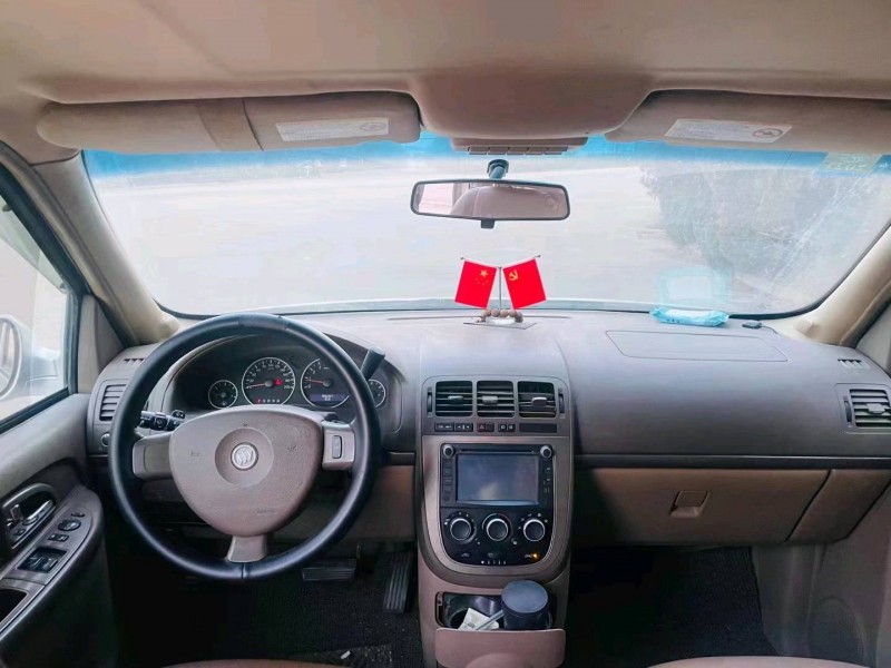 枣庄12年别克GL88