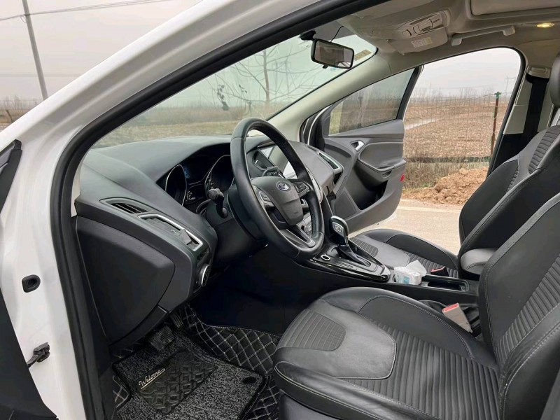 徐州15年福特福克斯7