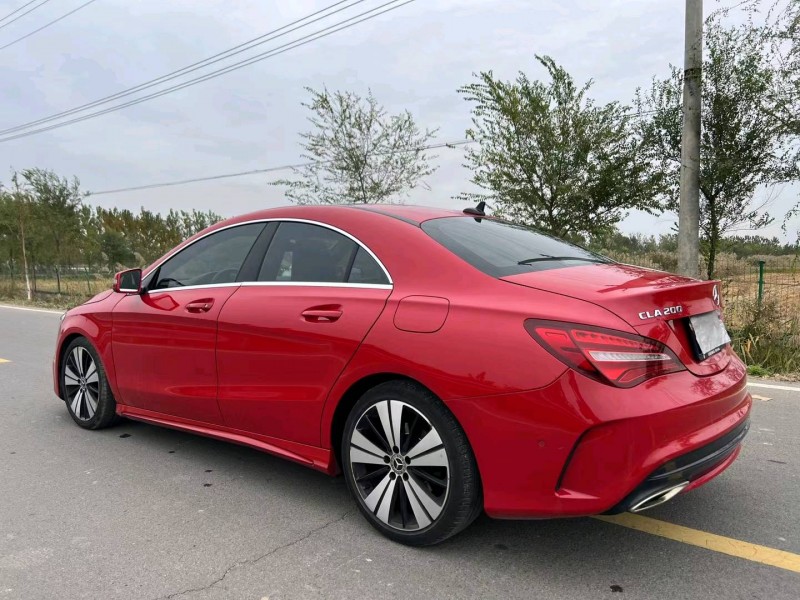 徐州17年奔驰CLA7