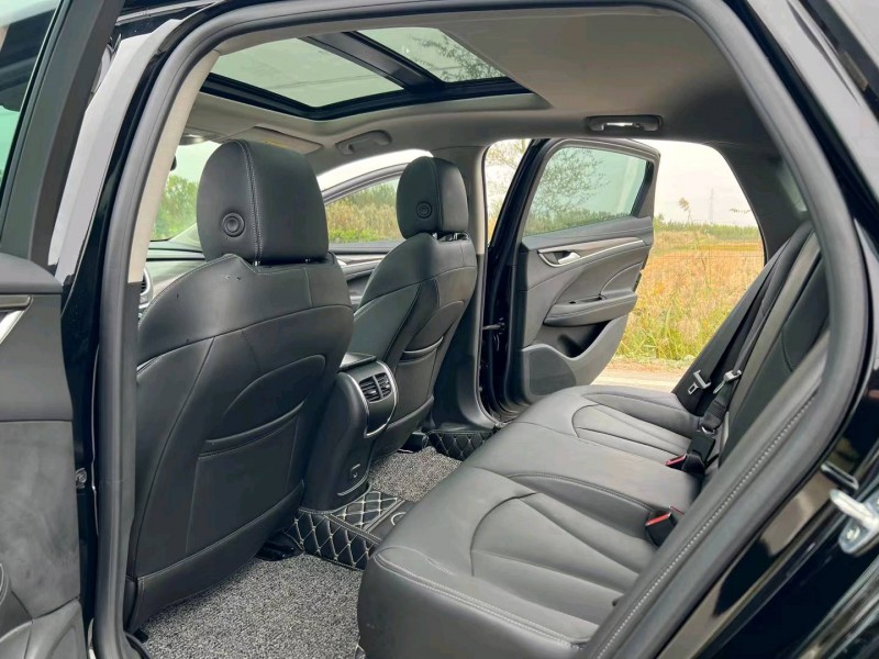 徐州21年别克君越6