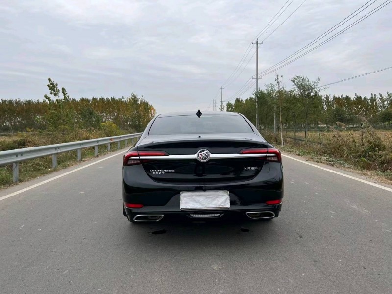 徐州21年别克君越9