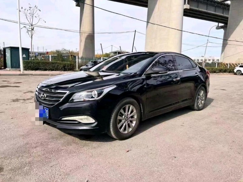 青岛16年现代名图7