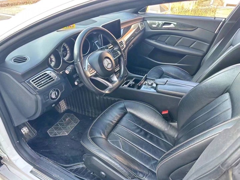 枣庄17年奔驰CLS4