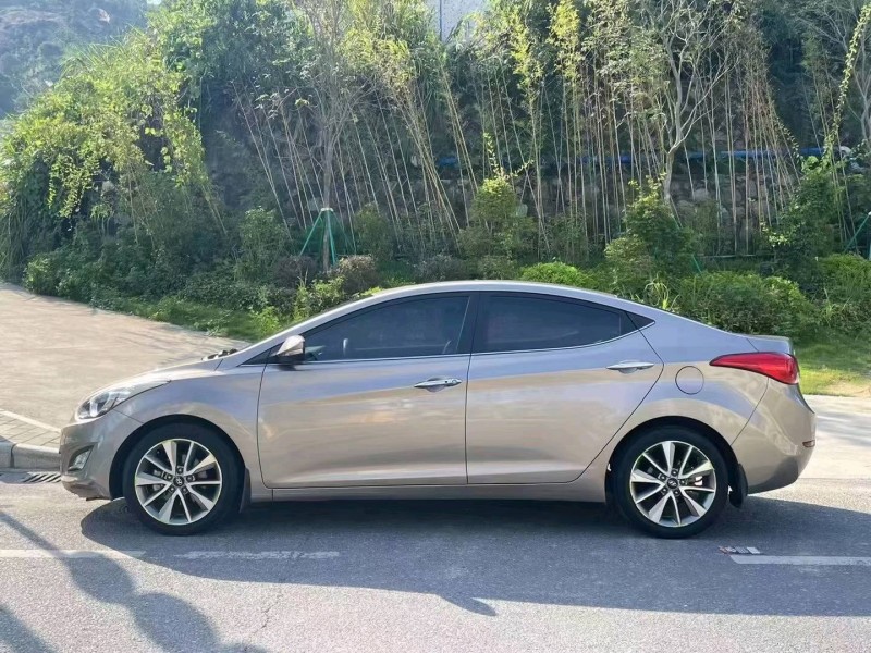 广州16年现代朗动6