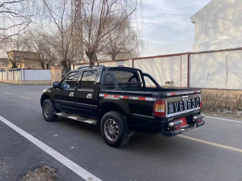 枣庄15年福特征服者5