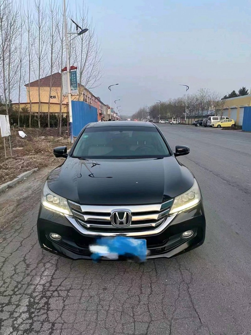 枣庄13年本田雅阁1