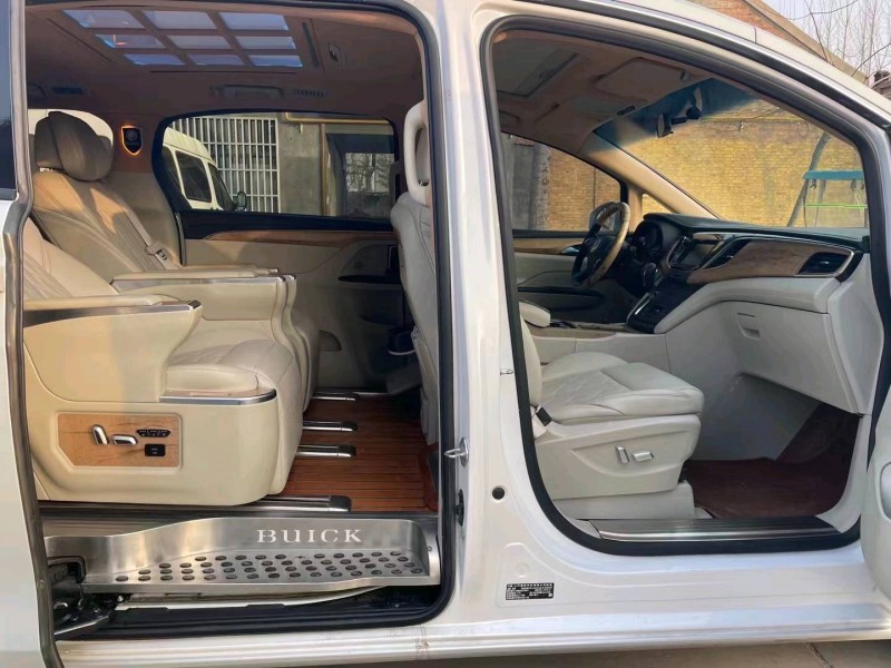 枣庄20年别克GL82