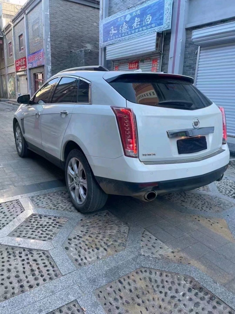 邯郸15年凯迪拉克SRX4