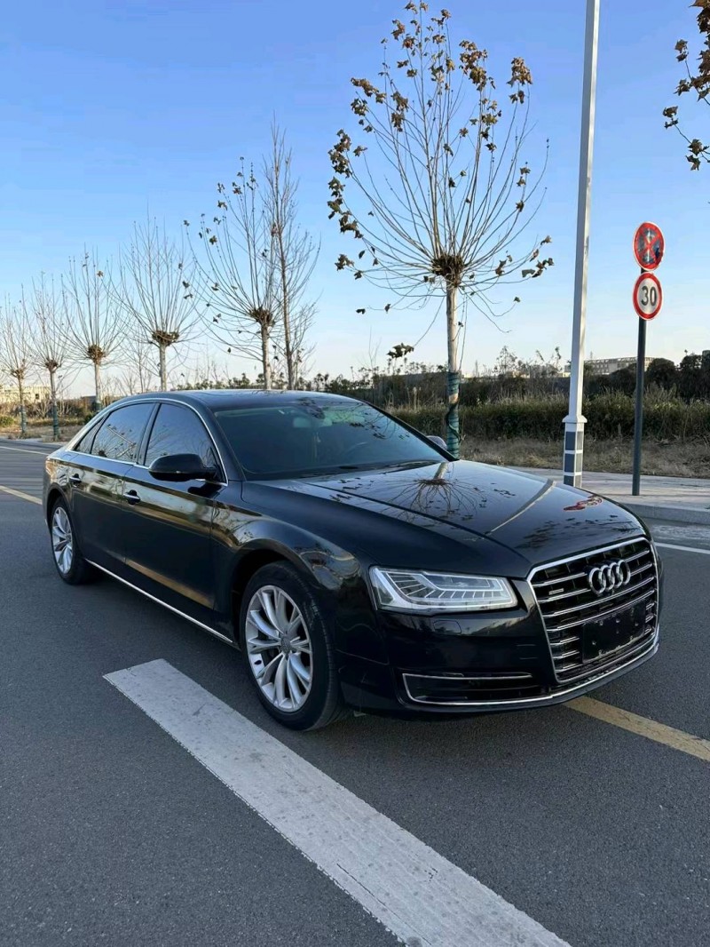 徐州16年奥迪A8L8