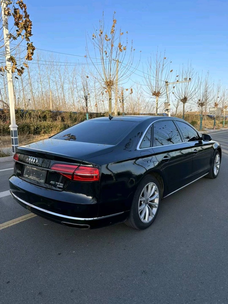 徐州16年奥迪A8L6