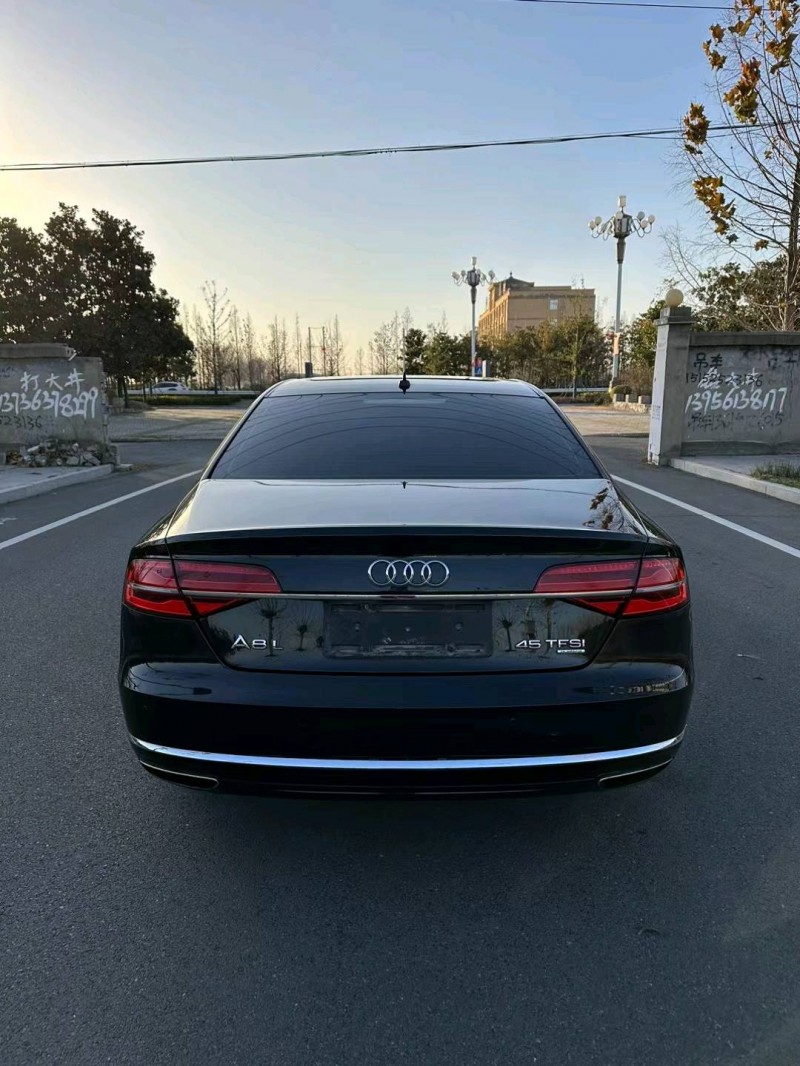 徐州16年奥迪A8L1