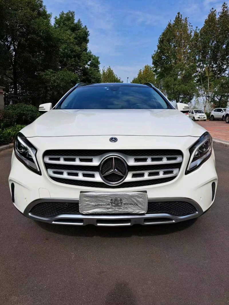 宜春18年奔驰GLA9