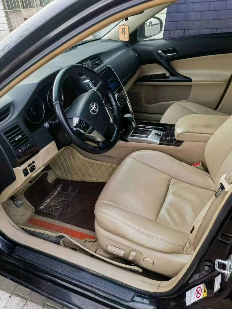 邯郸11年丰田锐志2