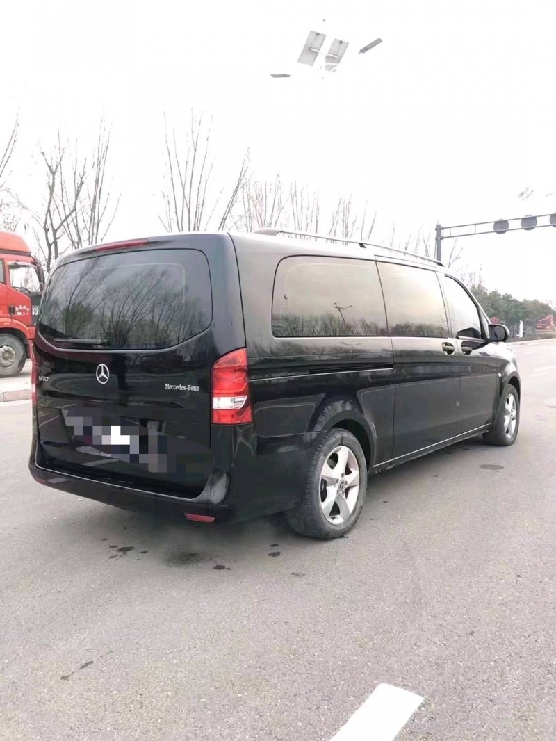 枣庄20年奔驰威霆8