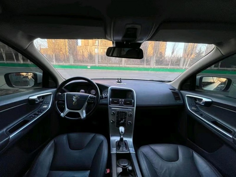 沈阳13年沃尔沃XC605