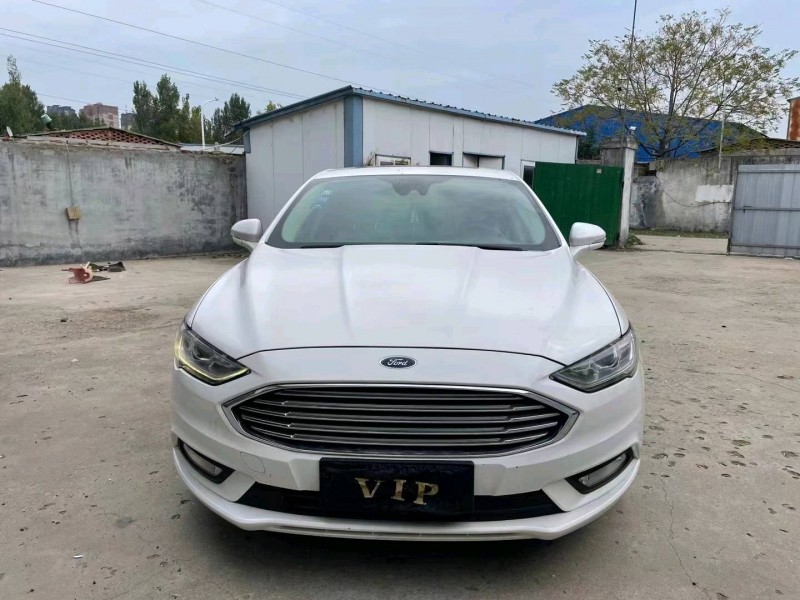 济宁17年福特蒙迪欧1