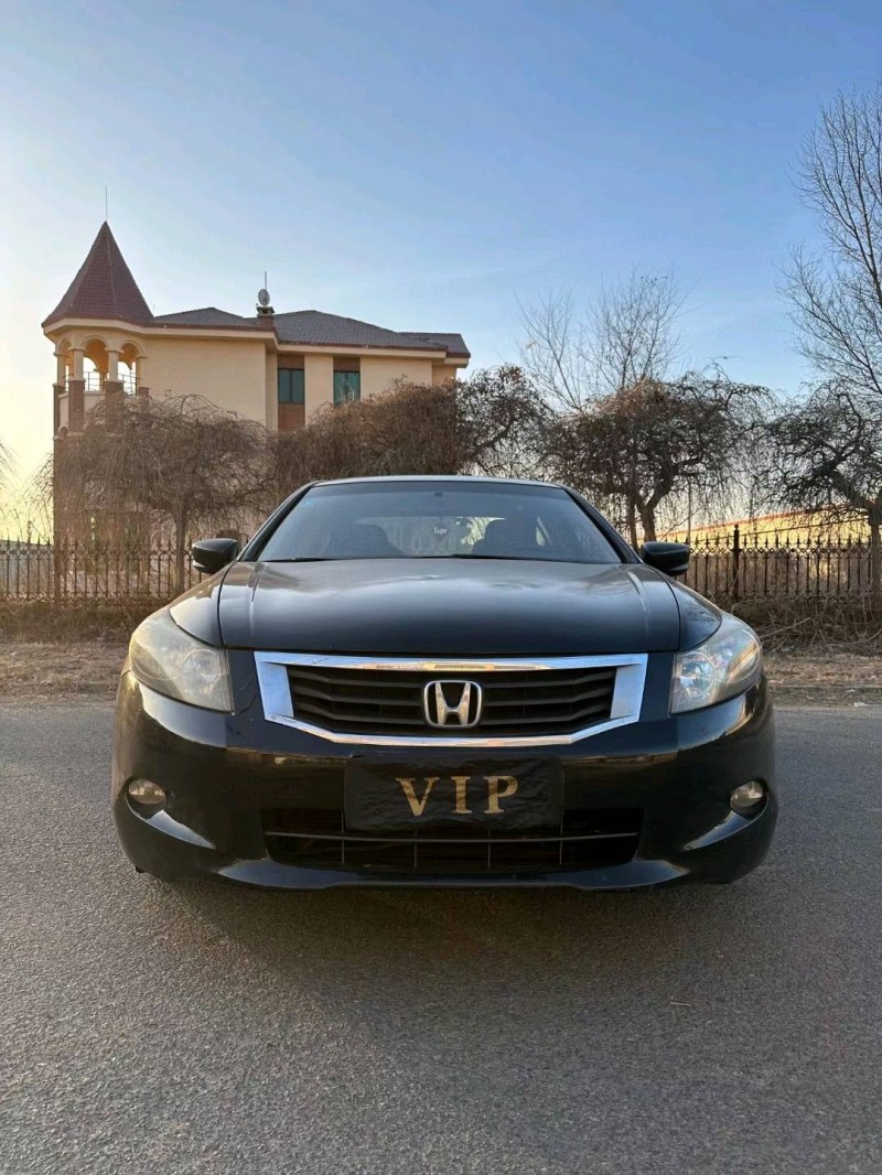 沈阳09年本田雅阁1