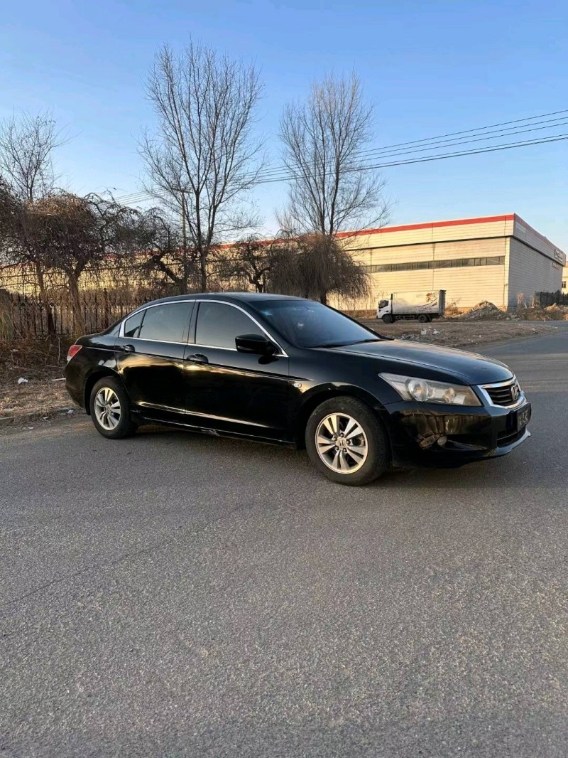 沈阳09年本田雅阁2