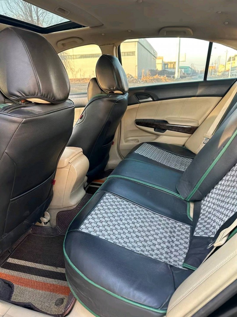 沈阳09年本田雅阁4