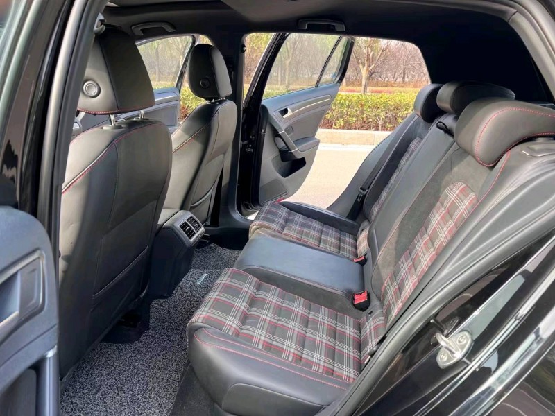 北京18年大众高尔夫7