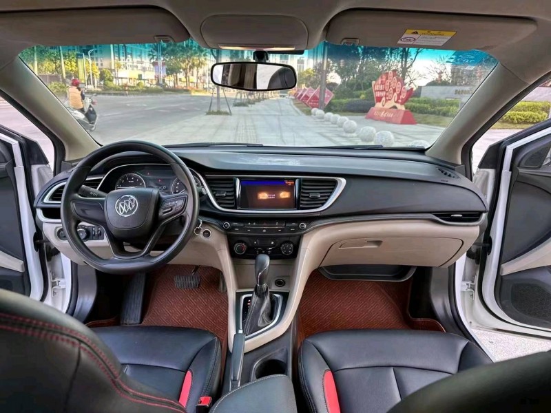 珠海17年别克英朗3