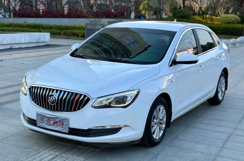 珠海17年别克英朗1