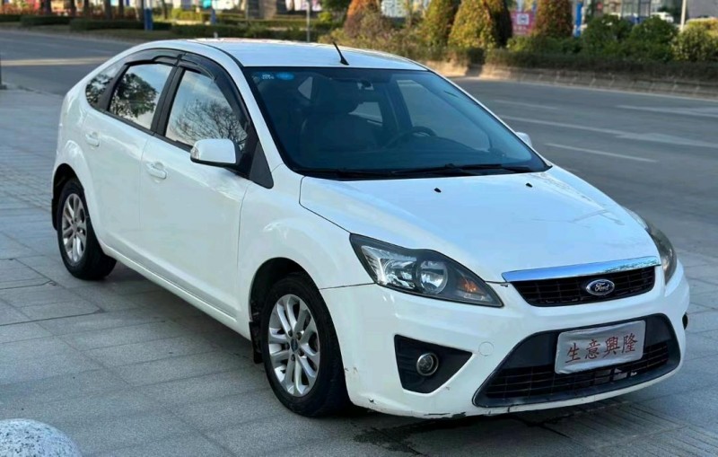 珠海12年福特福克斯3