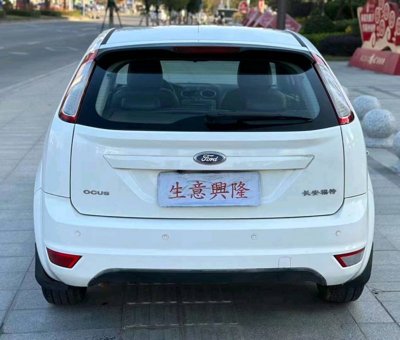 珠海12年福特福克斯2