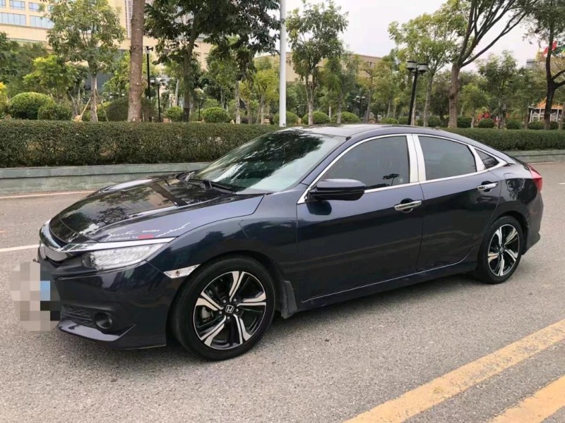 珠海17年本田思域8