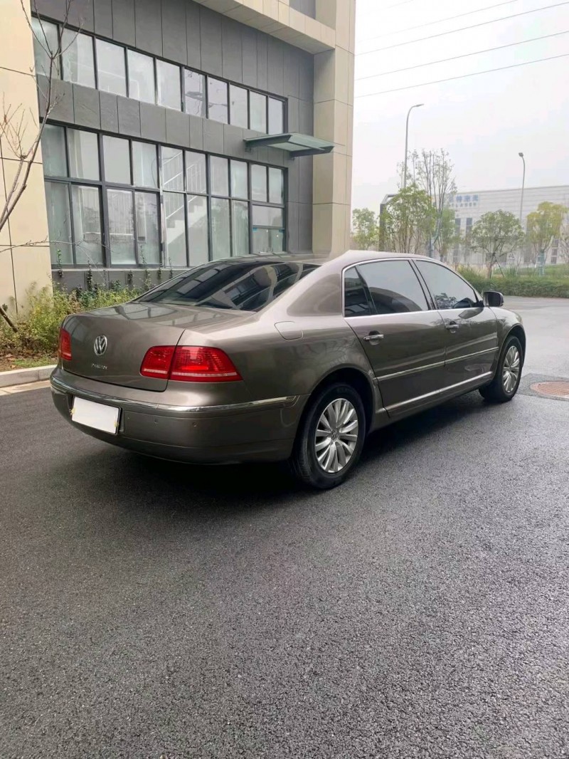 徐州12年大众辉腾3