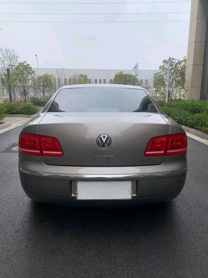 徐州12年大众辉腾9