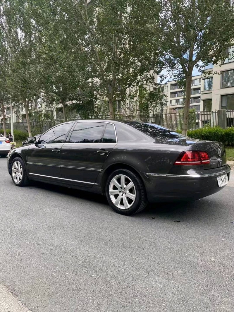 沈阳14年大众辉腾7