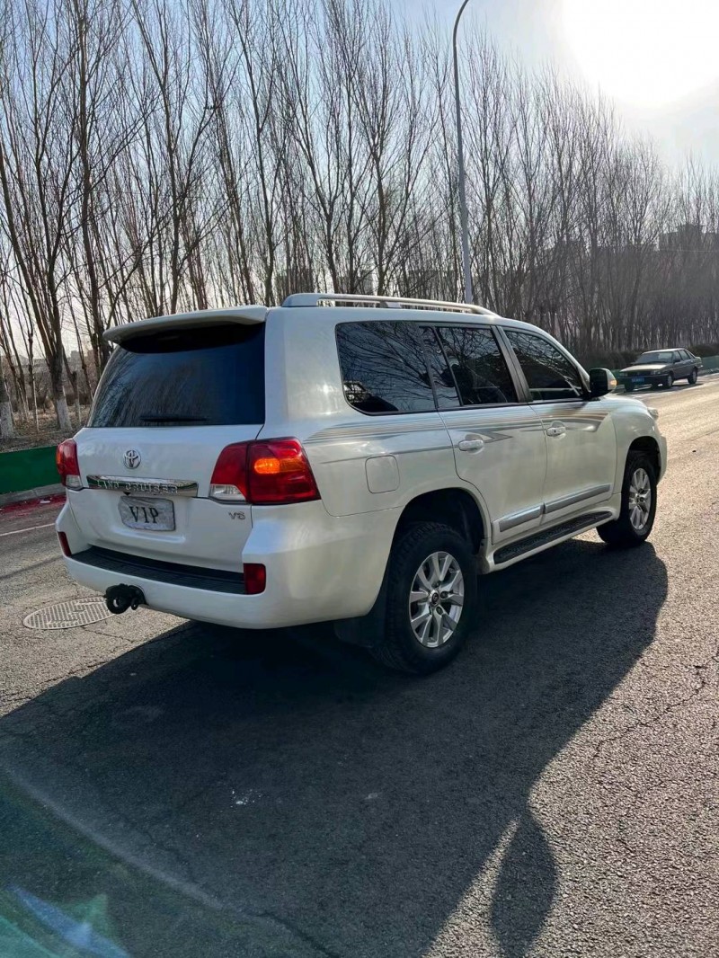 沈阳15年丰田兰德酷路泽5