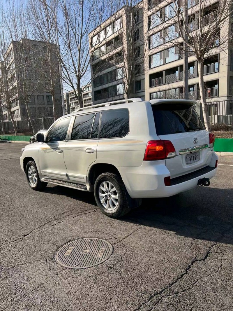 沈阳15年丰田兰德酷路泽9