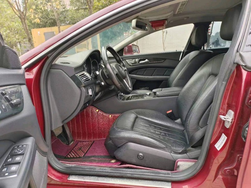 宜昌12年奔驰CLS5