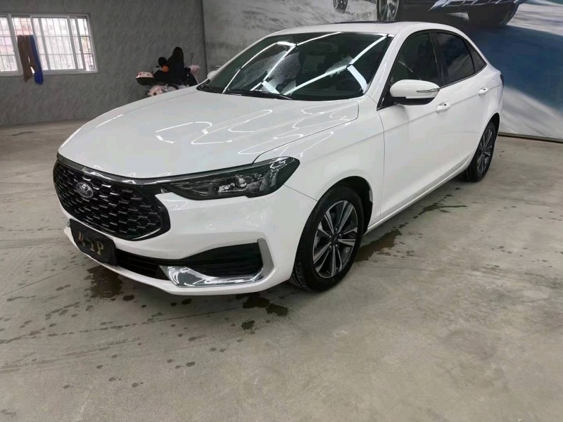 广州22年福特福睿斯2