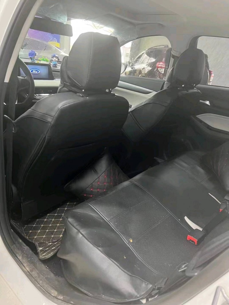 广州22年福特福睿斯4