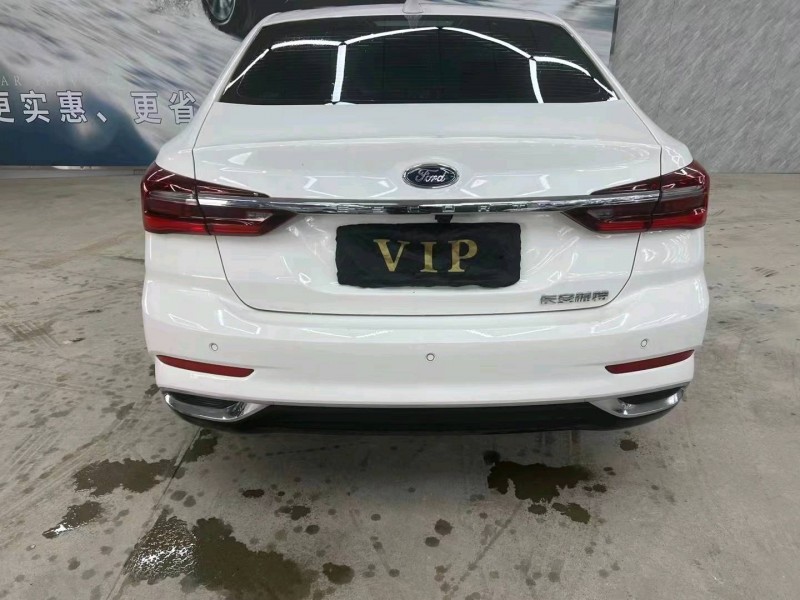广州22年福特福睿斯8