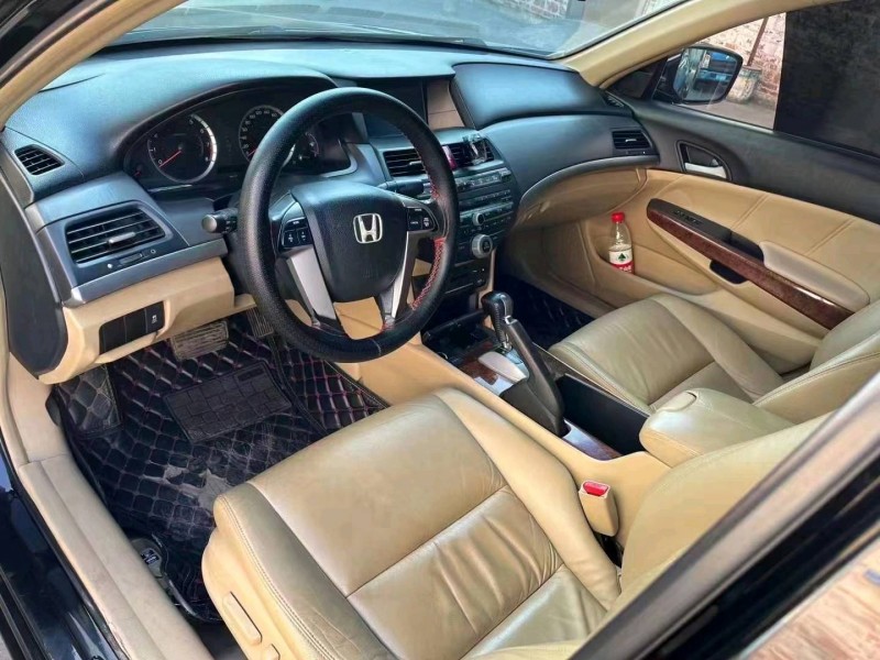 珠海12年本田雅阁6