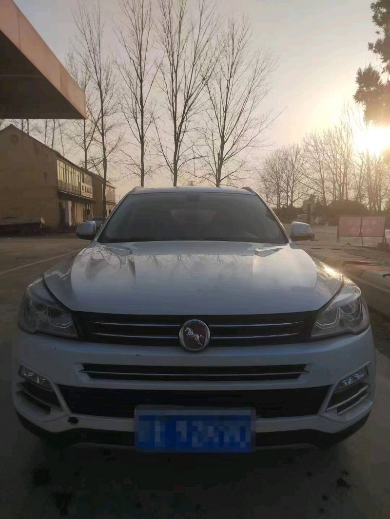 济南16年汉腾汽车X71