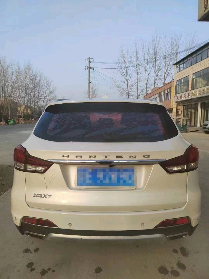 济南16年汉腾汽车X76