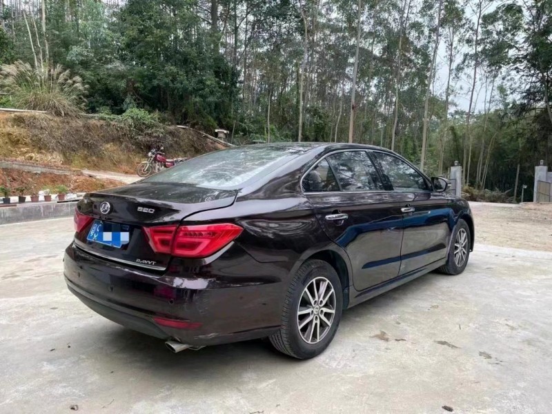 珠海17年力帆汽车8205