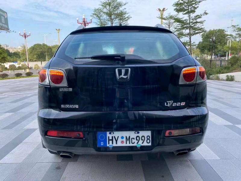 珠海13年纳智捷大7 SUV4