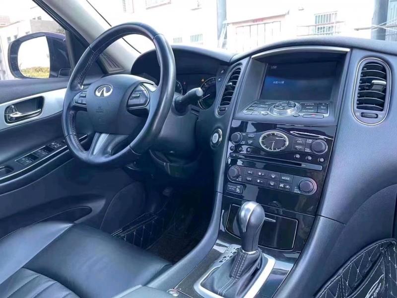 珠海17年英菲尼迪QX506