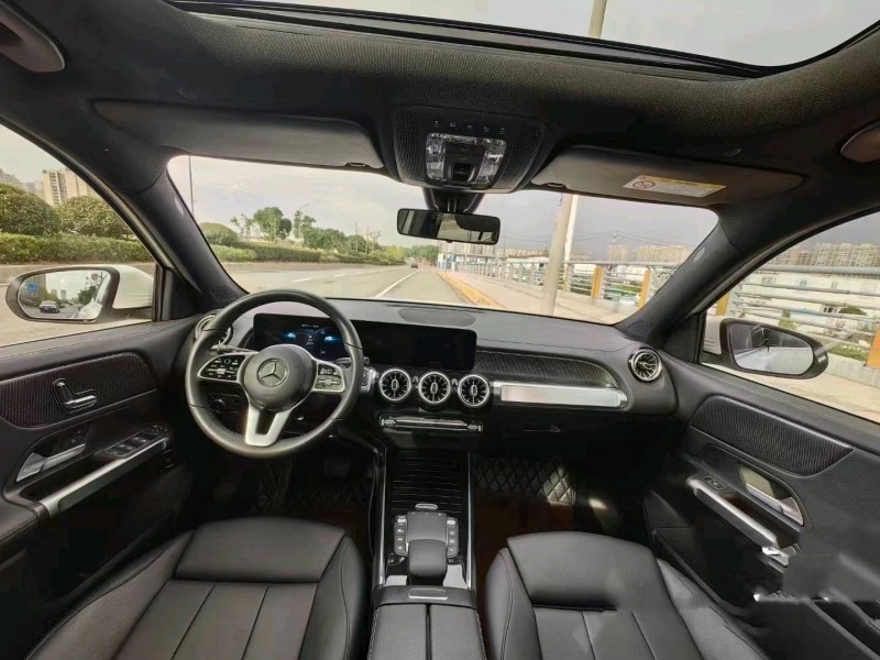 珠海21年奔驰GLB8