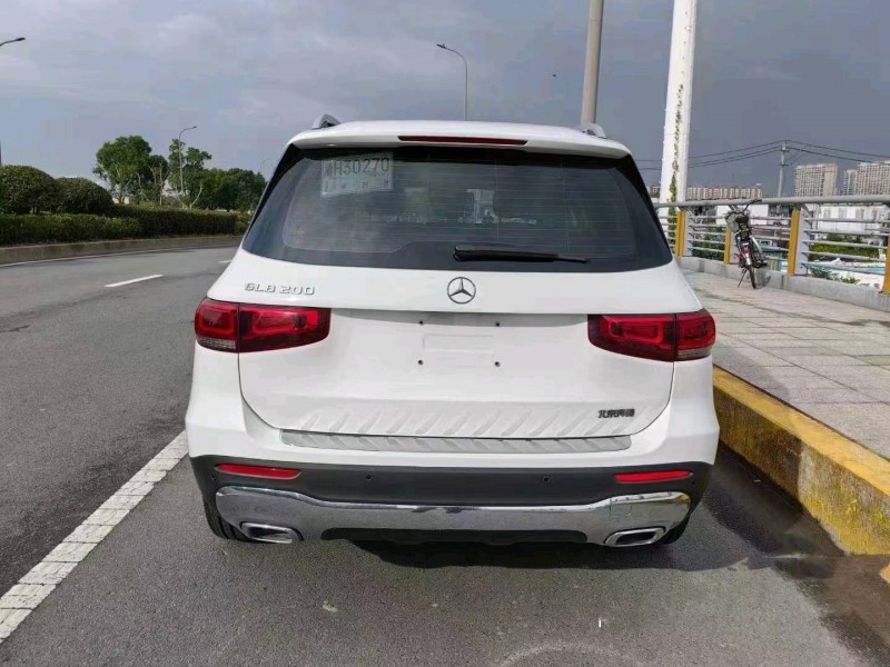 珠海21年奔驰GLB9