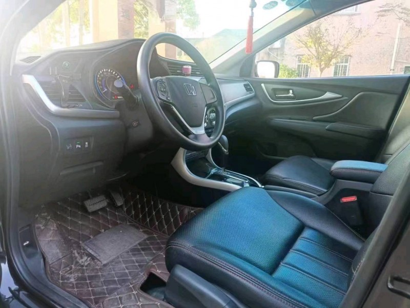 珠海17年本田凌派4